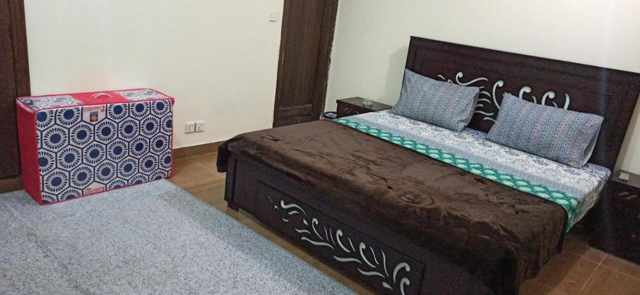 Evergreen Inn Rawalpindi Buitenkant foto