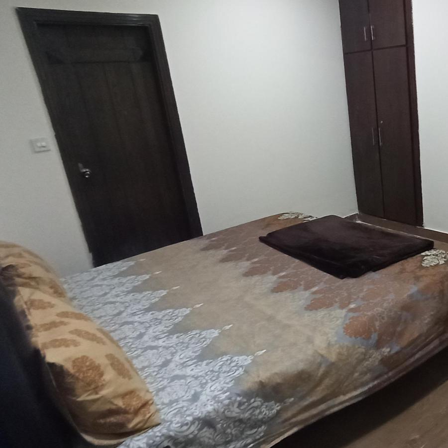 Evergreen Inn Rawalpindi Buitenkant foto