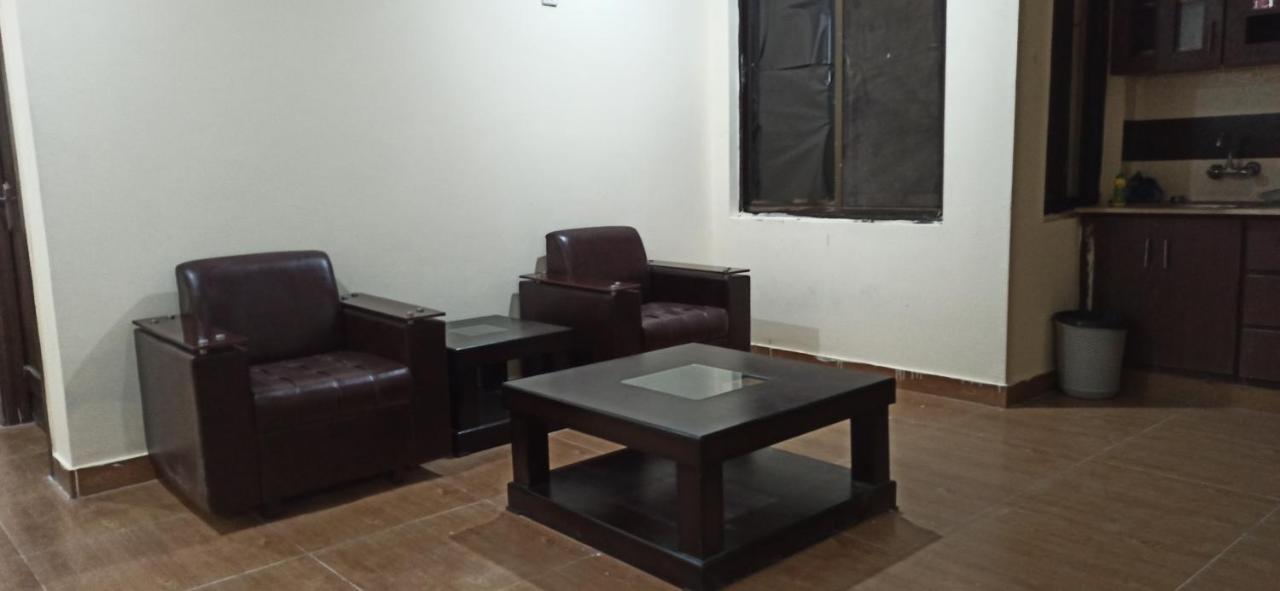 Evergreen Inn Rawalpindi Buitenkant foto
