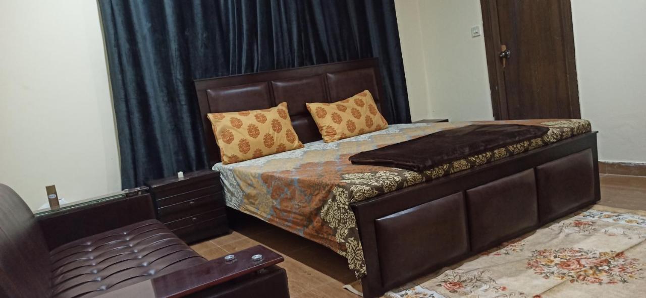 Evergreen Inn Rawalpindi Buitenkant foto